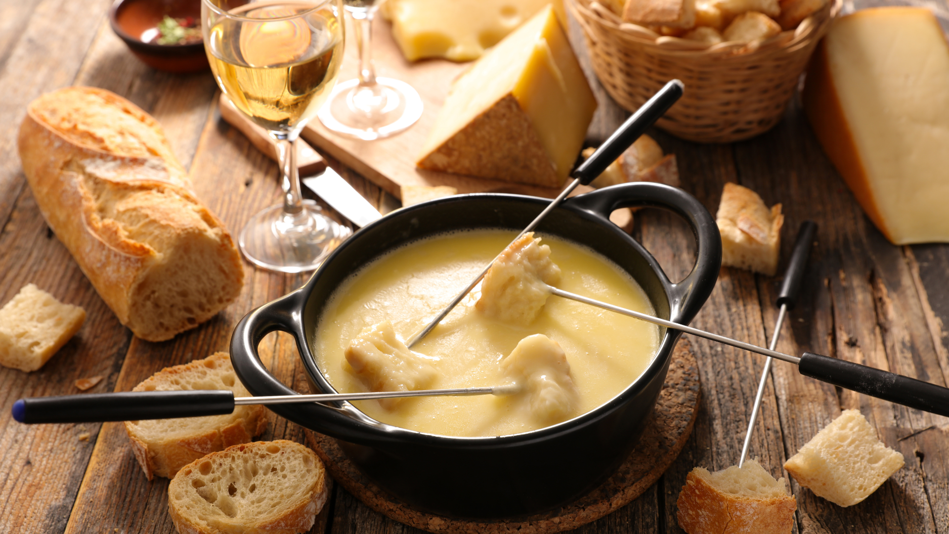 Gastronomie savoyarde fondue au fromage de savoie